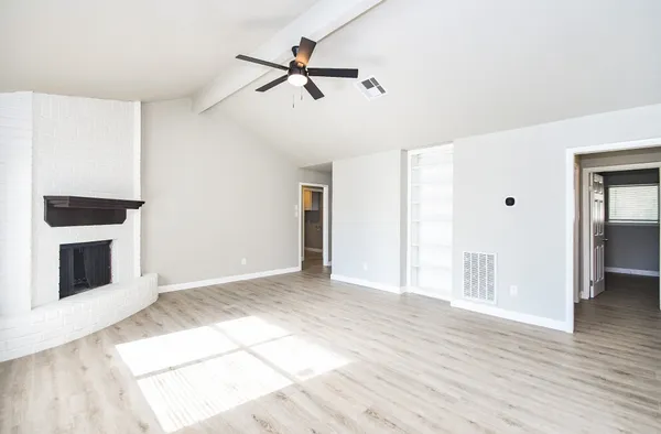 $1,800 | 6911 Winding Trace Drive, Houston, TX 77086