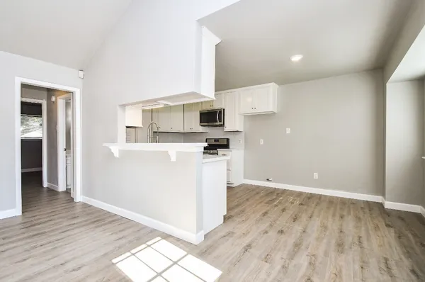 $1,925 | 6911 Winding Trace Drive, Houston, TX 77086