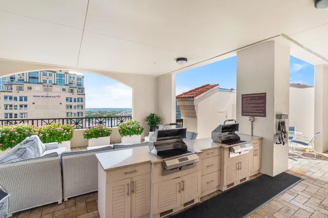 $2,888,000 | 801 South Olive Avenue, Unit 1011, West Palm Beach, FL 33401