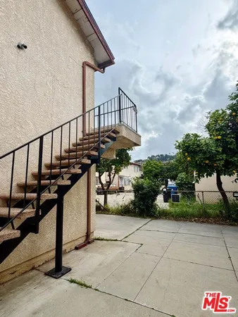 a view of entryway