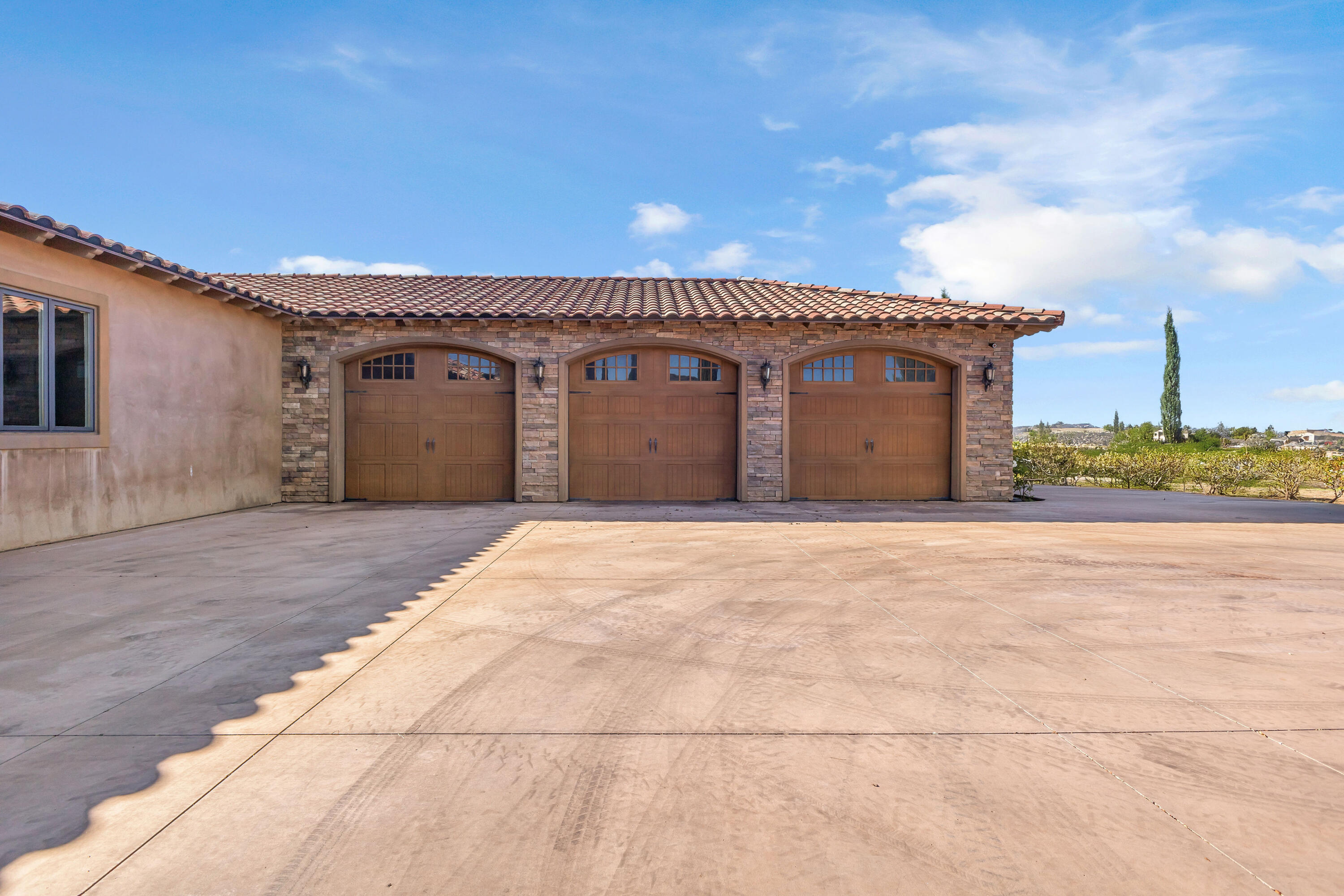 39345 San Ignacio Road Hemet, CA 92544 - Photo 4 of 110 IMG_2898