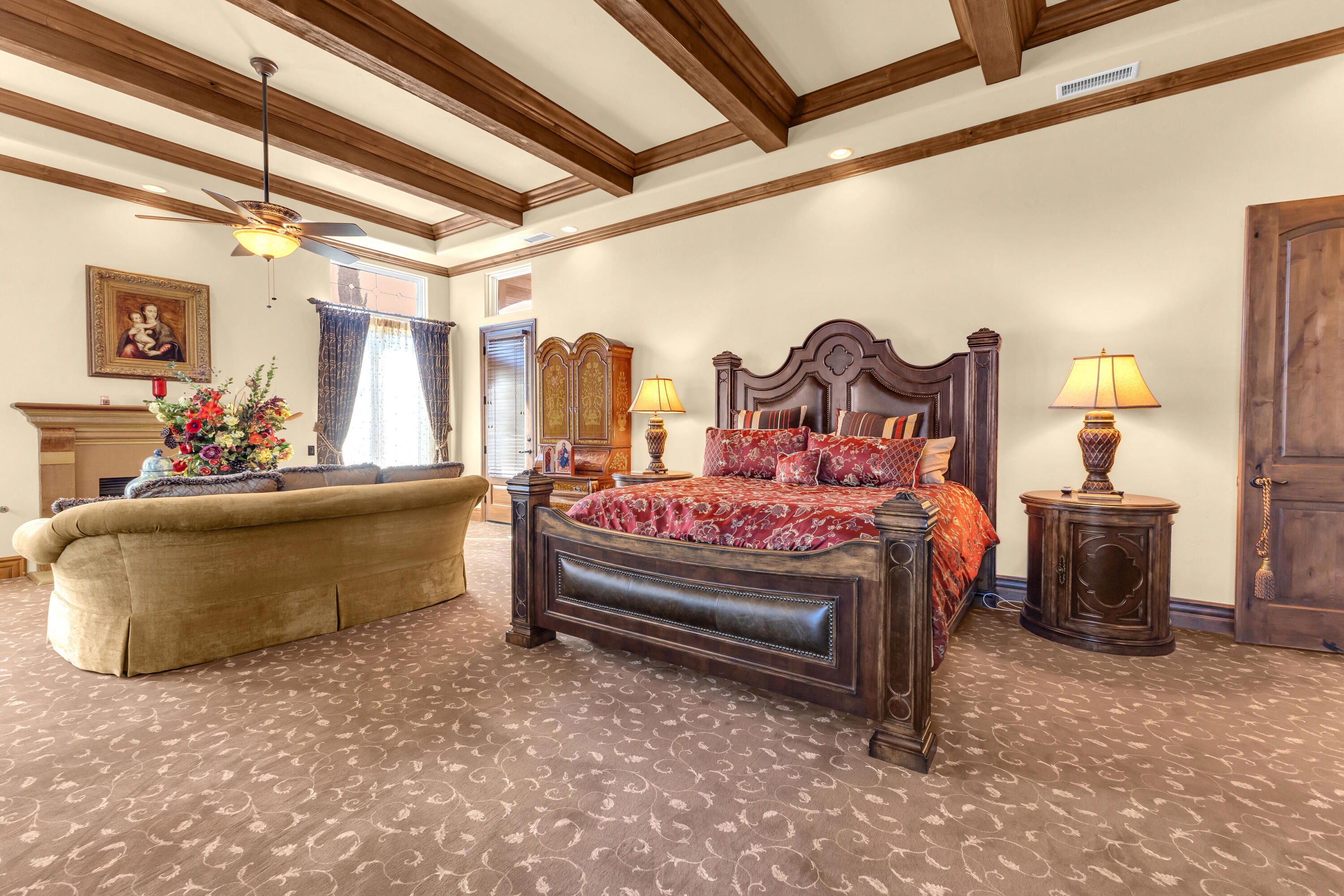 39345 San Ignacio Road Hemet, CA 92544 - Photo 50 of 110 a bed room with a bed and a couch