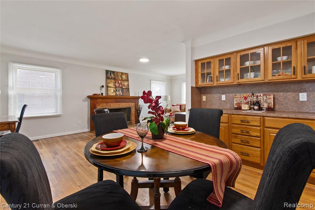 16166 Sunderland Road Detroit, MI 48219 - Photo 9 of 38