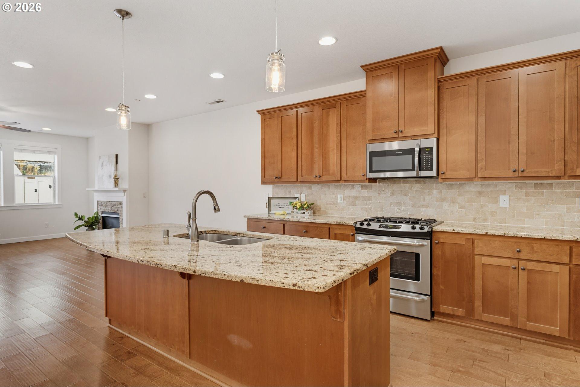 4233 Northwest Sage Loop Camas, WA 98607 - Photo 6 of 39 Gallery Image 6