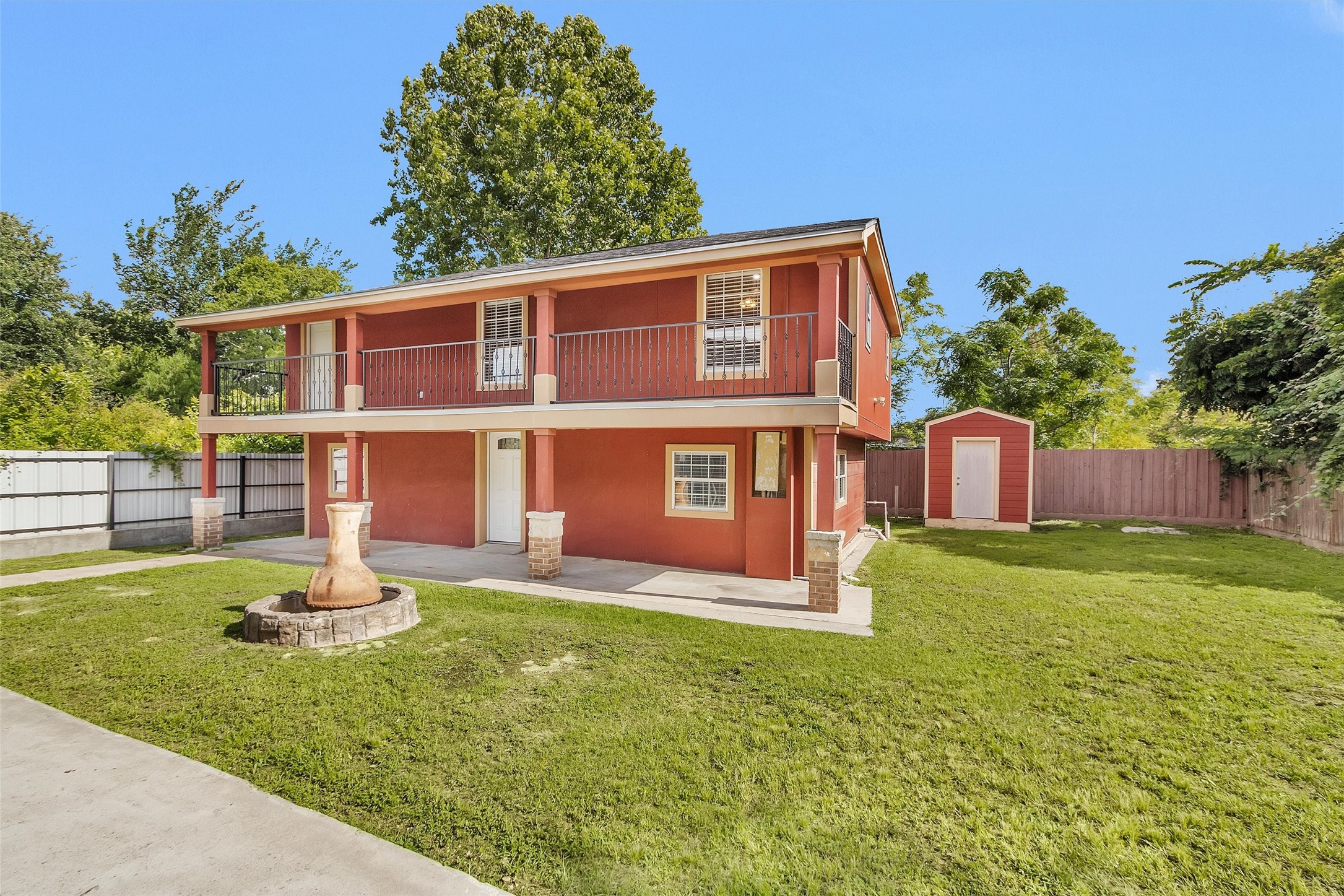 207 Aldine Mail Rte Road Houston, TX 77037 - Photo 17 of 44