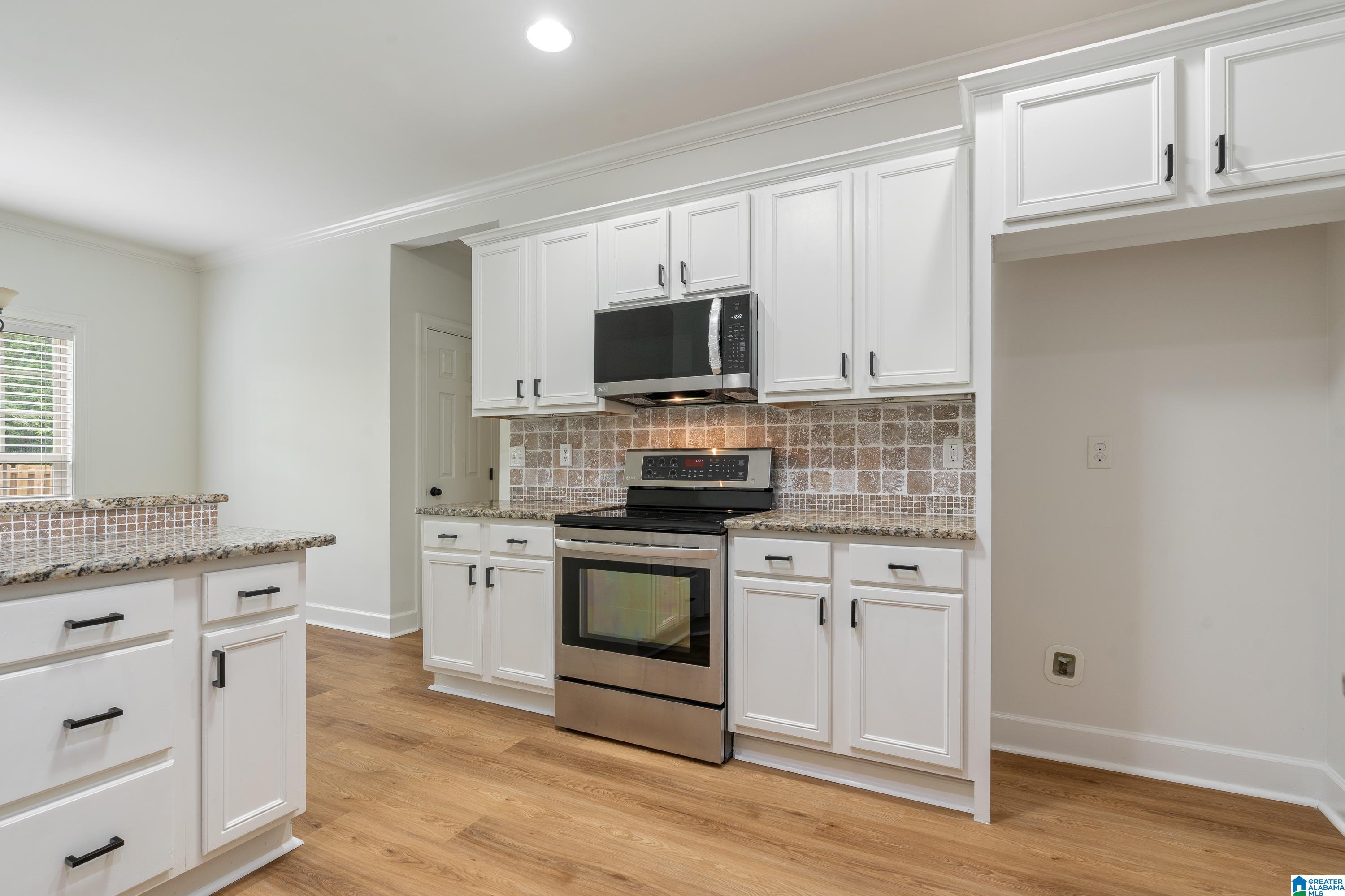 310 Tanglewood Circle Alabaster, AL 35007 - Photo 10 of 41