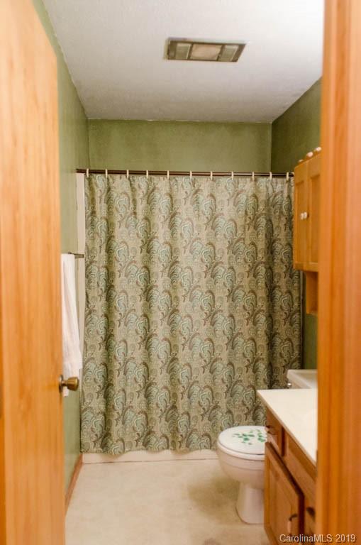 1086 Oleta Road Hendersonville, NC 28792 - Photo 20 of 25 Gallery Image 20