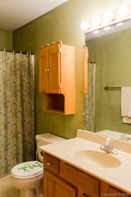 1086 Oleta Road Hendersonville, NC 28792 - Photo 21 of 25 Gallery Image 21