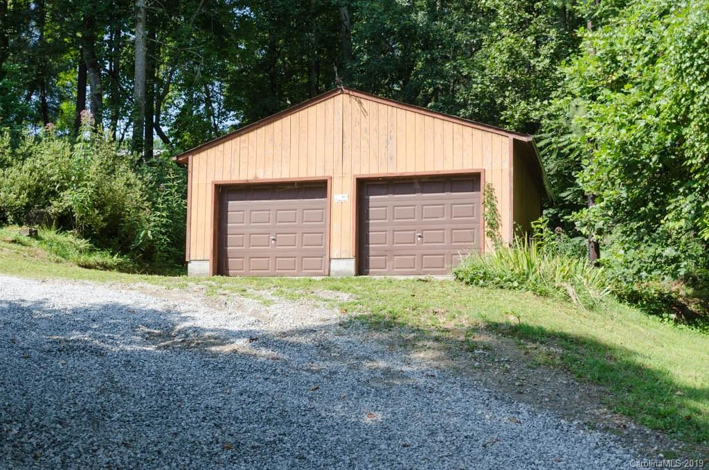 1086 Oleta Road Hendersonville, NC 28792 - Photo 24 of 25 Gallery Image 24