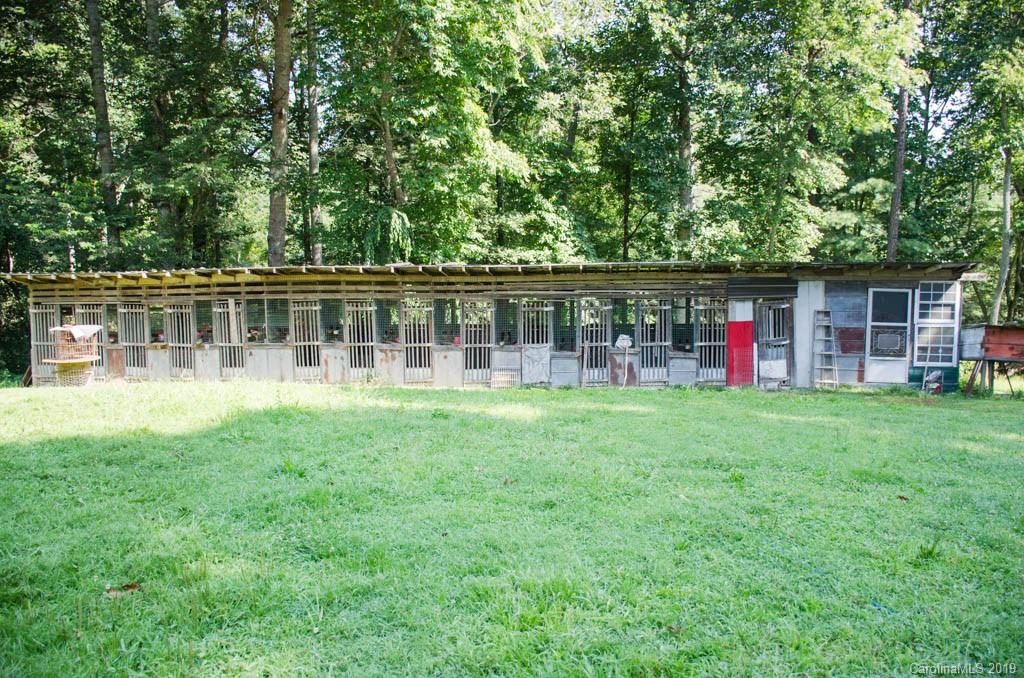 1086 Oleta Road Hendersonville, NC 28792 - Photo 9 of 25 Gallery Image 9