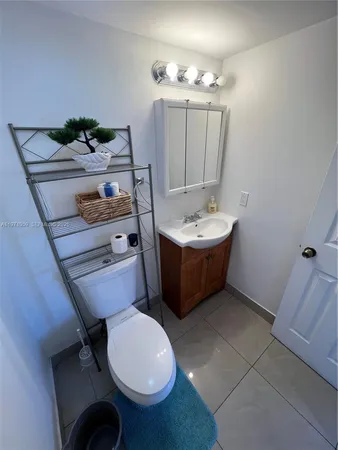 $350,000 | 9240 Fontainebleau Boulevard, Unit 207, Miami, FL 33172