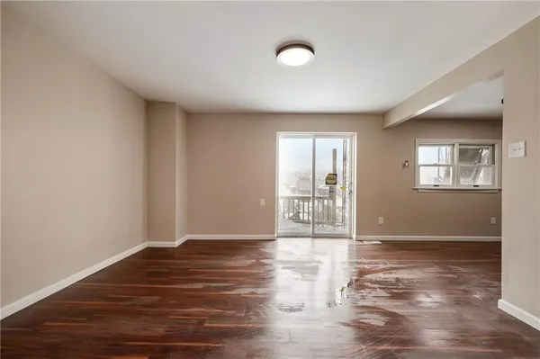 $194,900 | 221 East Agnew Avenue, Pittsburgh, PA 15210