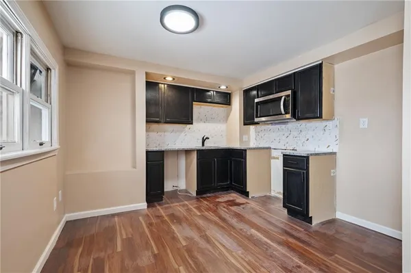 $194,900 | 221 East Agnew Avenue, Pittsburgh, PA 15210