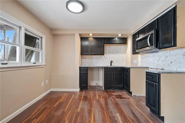 $194,900 | 221 East Agnew Avenue, Pittsburgh, PA 15210