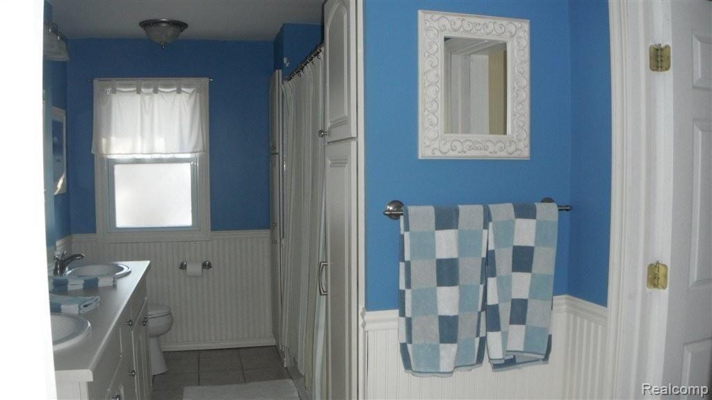 11579 Dewitt Road Belleville, MI 48111 - Photo 6 of 20 Dewitt 014.JPG