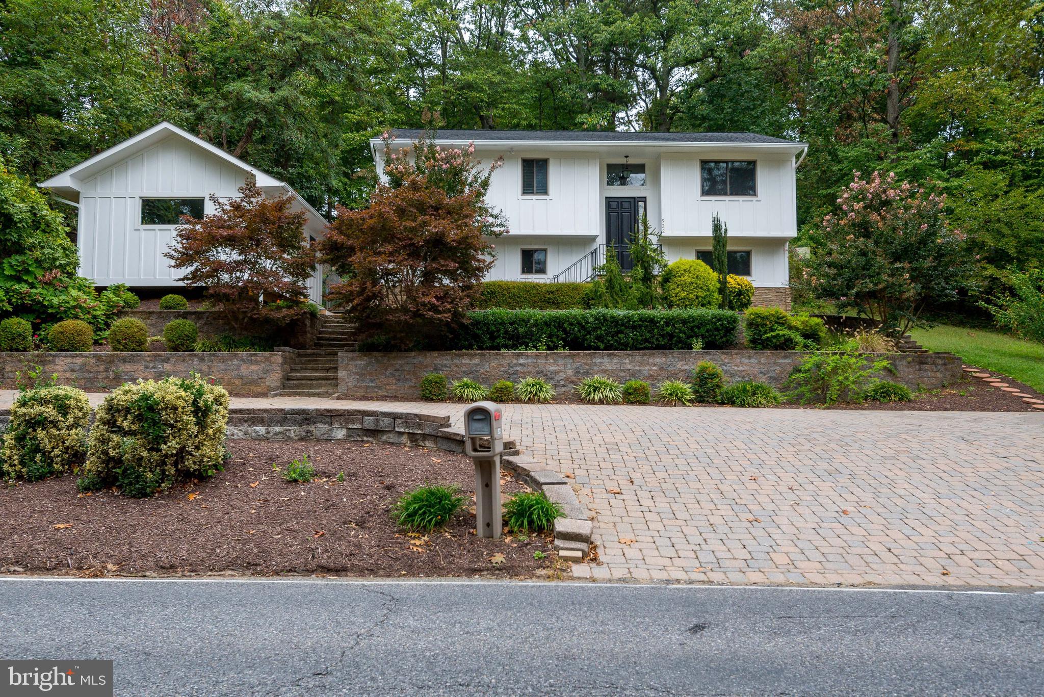 922 Shore Acres Road Arnold, MD 21012 - Photo 1 of 26 922 Shore Acres Road