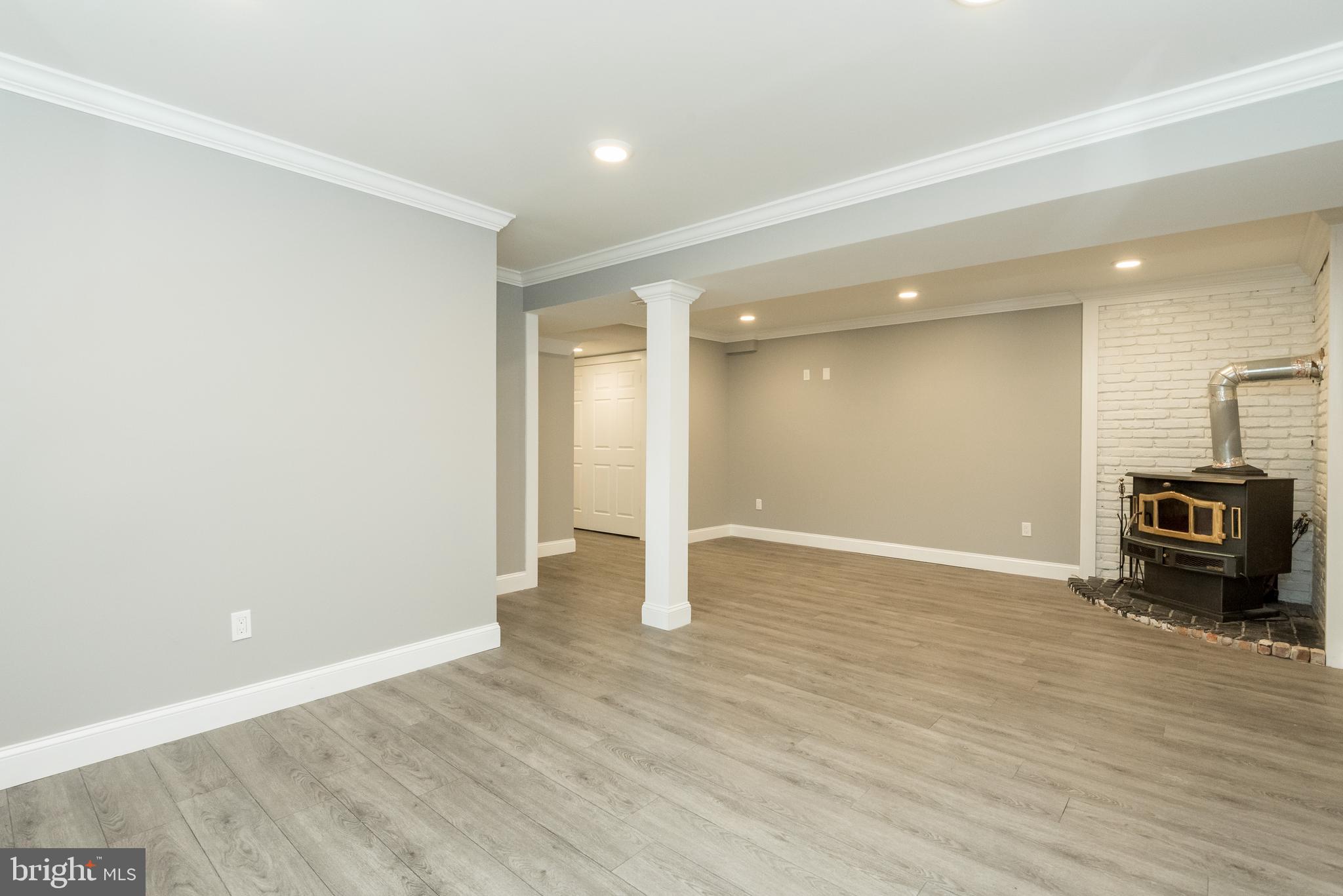 922 Shore Acres Road Arnold, MD 21012 - Photo 16 of 26 Lower Level Family Room 2 of 3