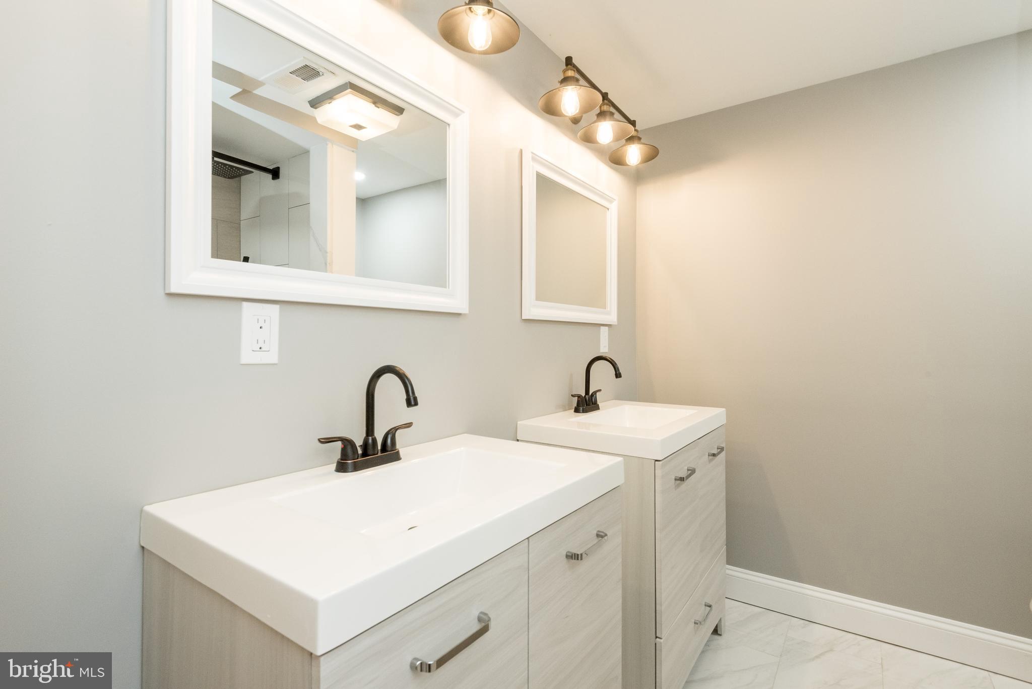 922 Shore Acres Road Arnold, MD 21012 - Photo 20 of 26 Bedroom 4 Full Bath 1 of 2