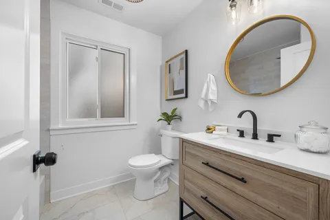 $600,000 | 1021 Foxworth Boulevard, Lombard, IL 60148