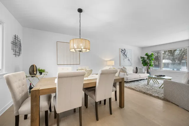 $600,000 | 1021 Foxworth Boulevard, Lombard, IL 60148