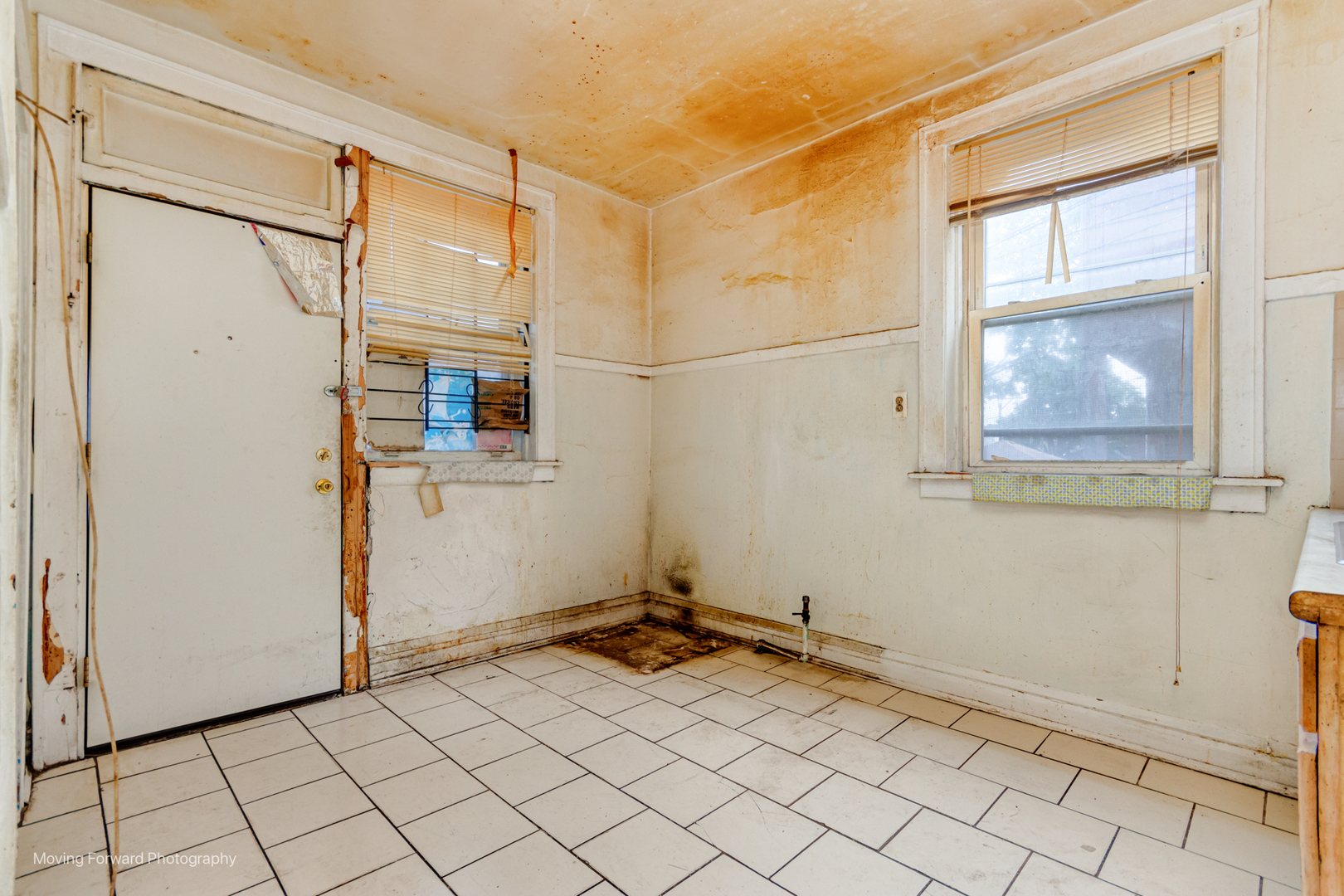 8153 South Sangamon Street Chicago, IL 60620 - Photo 24 of 37 a view of a bathroom