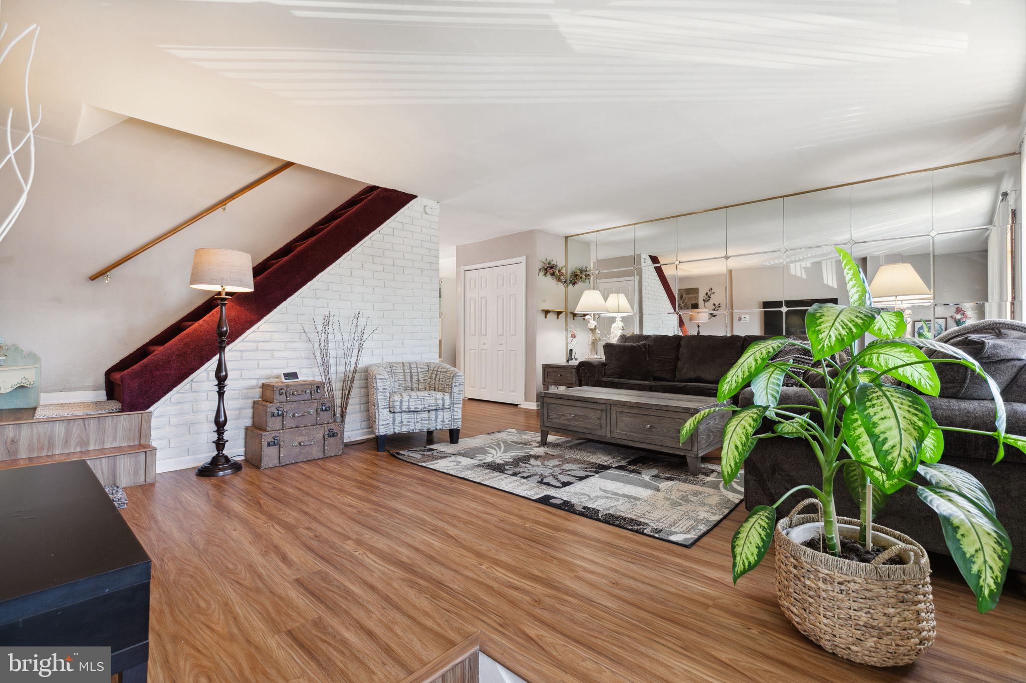 12311 Medford Road Philadelphia, PA 19154 - Photo 5 of 43