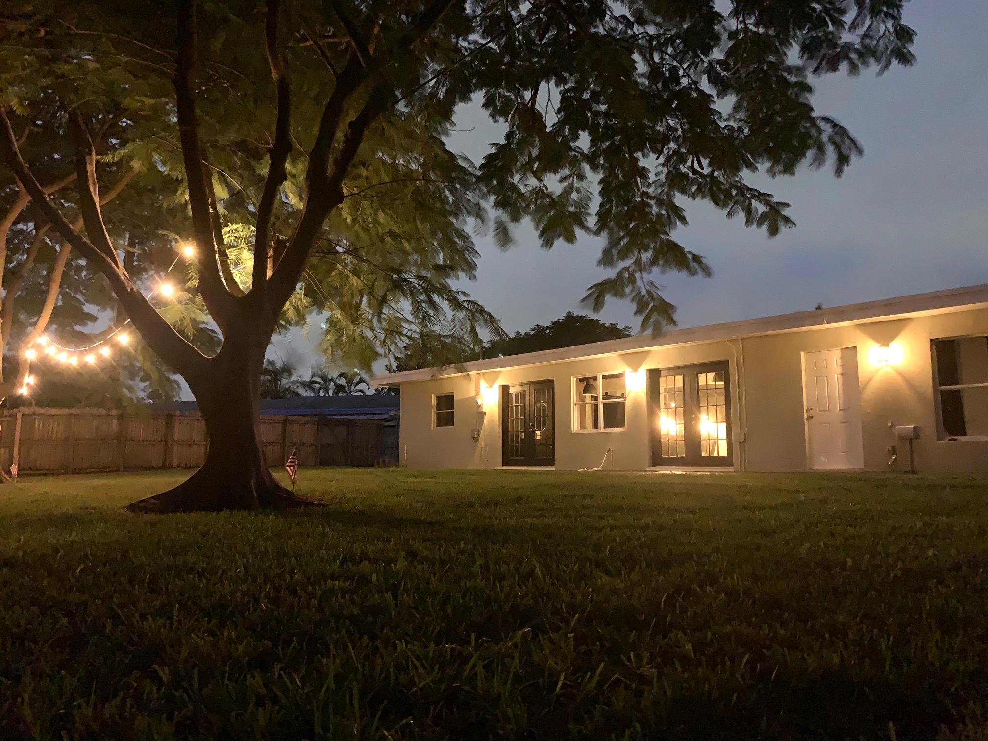 845 Cinnamon Road North Palm Beach, FL 33408 - Photo 21 of 24 Backyard