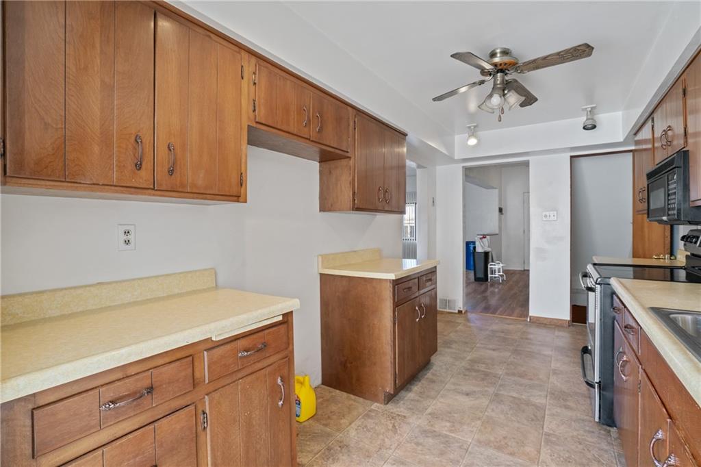 1313 Colescott Street Pittsburgh, PA 15205 - Photo 12 of 27