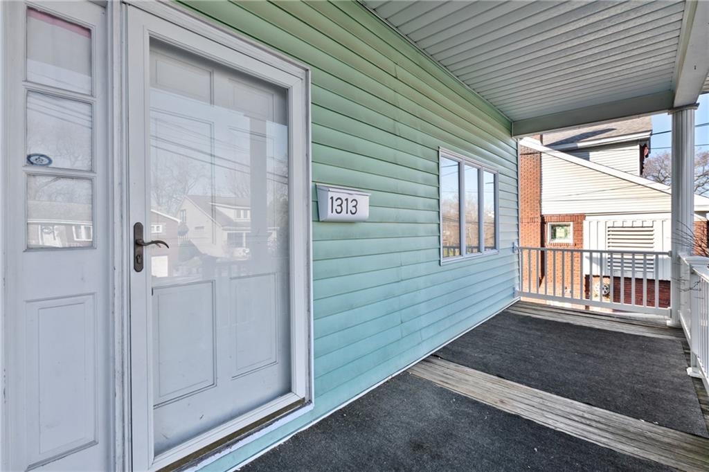 1313 Colescott Street Pittsburgh, PA 15205 - Photo 3 of 27