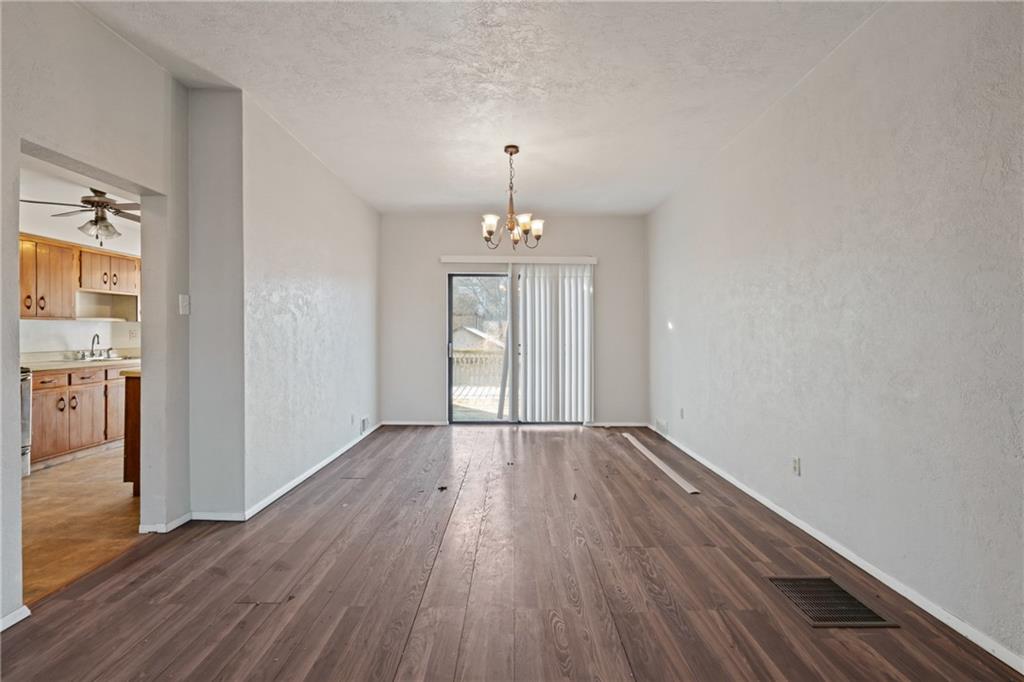 1313 Colescott Street Pittsburgh, PA 15205 - Photo 8 of 27