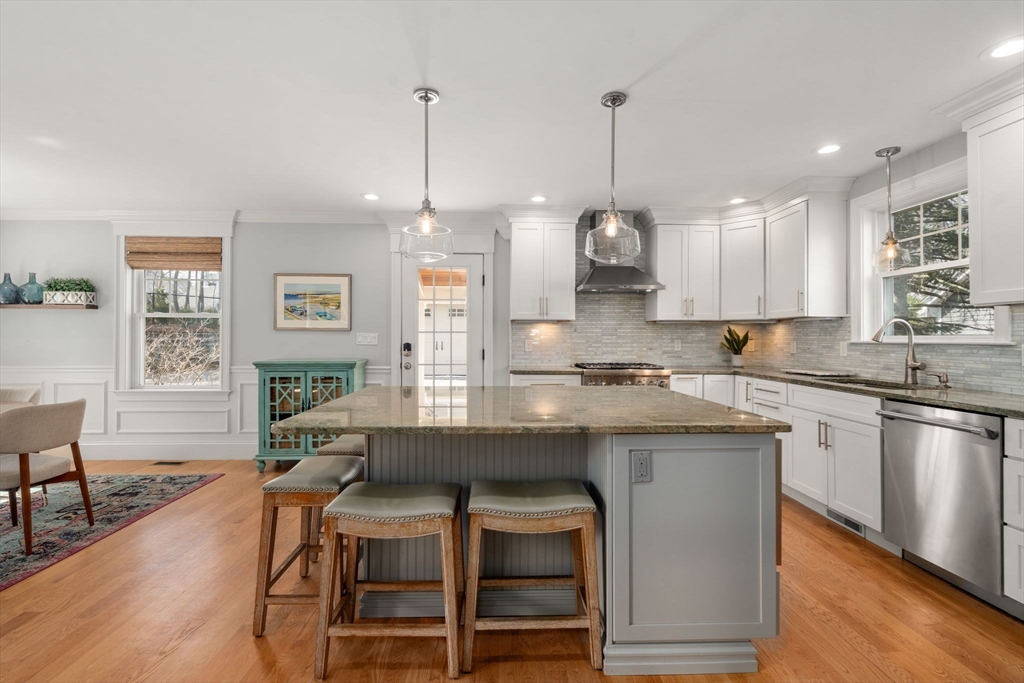 945 Walnut Street Newton, MA 02461 - Photo 13 of 42