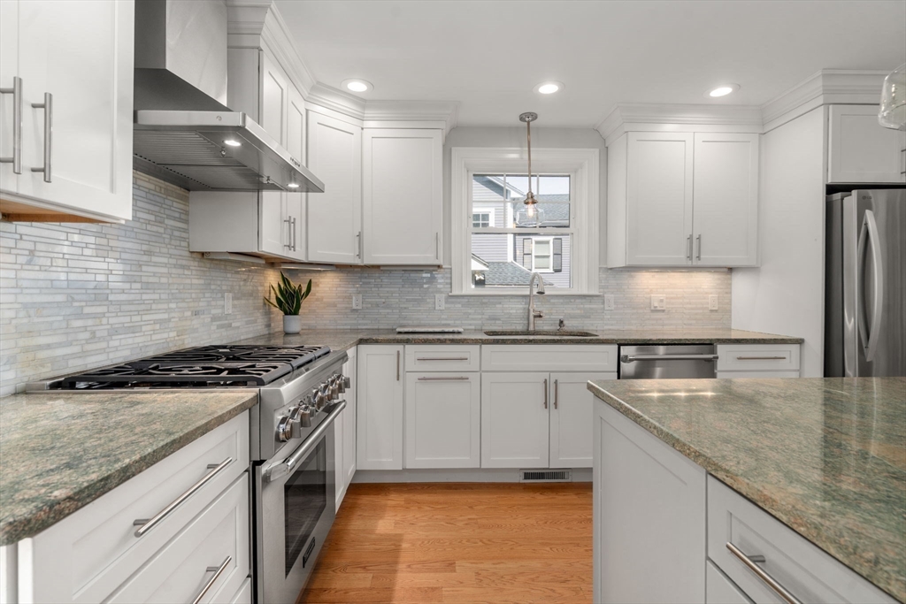 945 Walnut Street Newton, MA 02461 - Photo 15 of 42