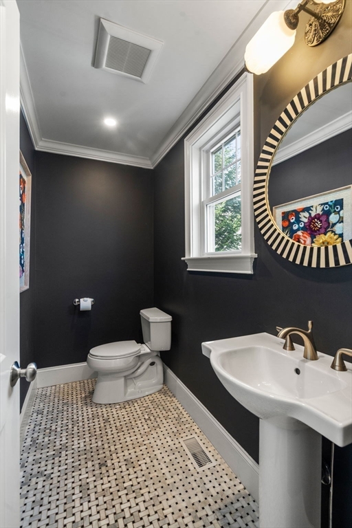 945 Walnut Street Newton, MA 02461 - Photo 16 of 42