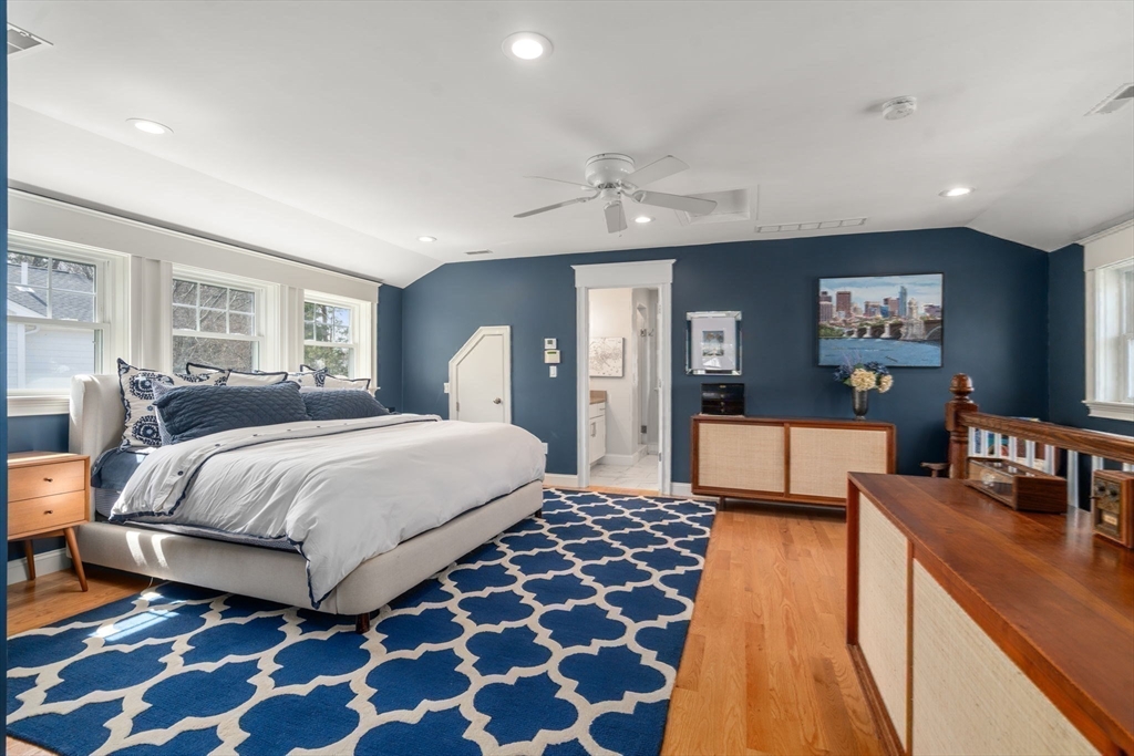 945 Walnut Street Newton, MA 02461 - Photo 27 of 42