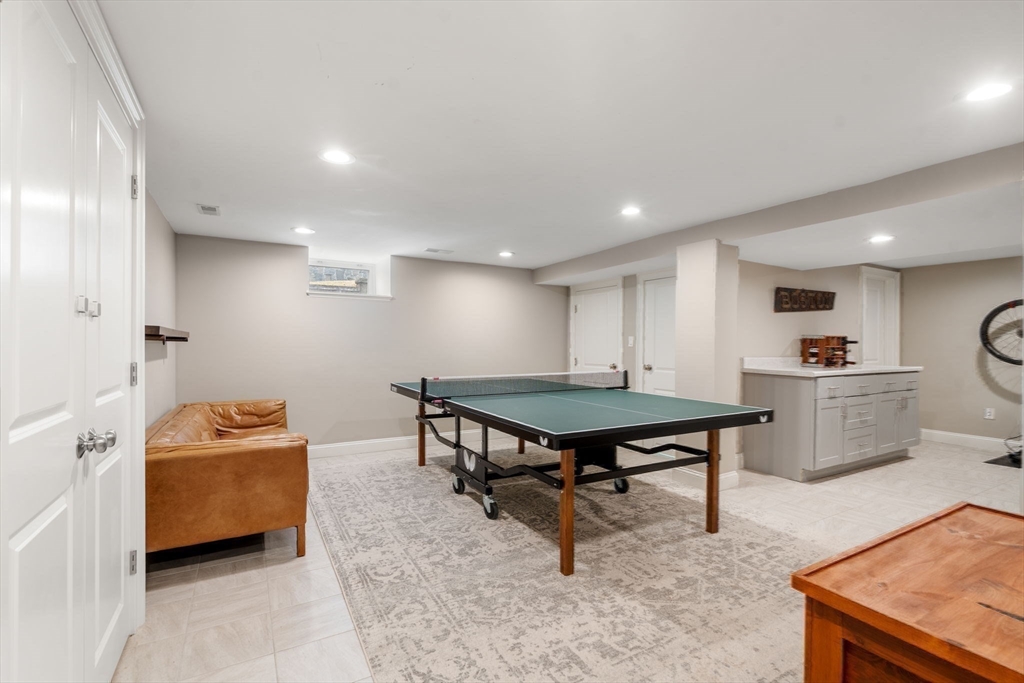 945 Walnut Street Newton, MA 02461 - Photo 33 of 42