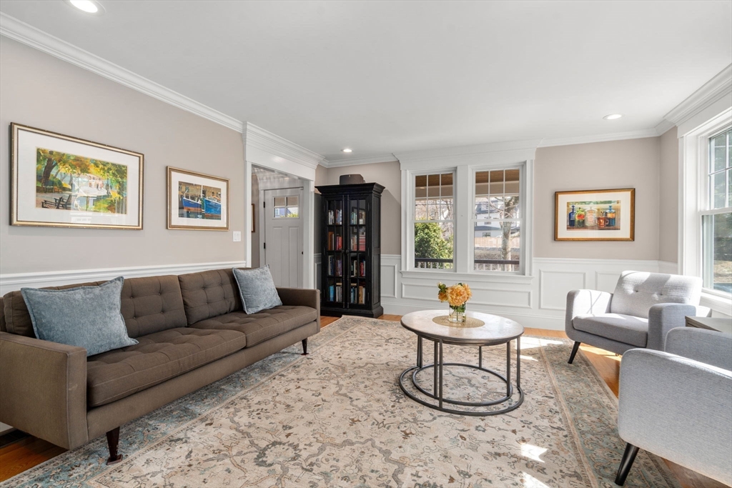 945 Walnut Street Newton, MA 02461 - Photo 6 of 42