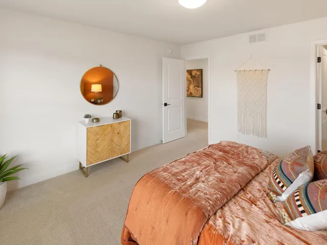 $709,990 | 7696 Waverly Avenue, Shakopee, MN 55379