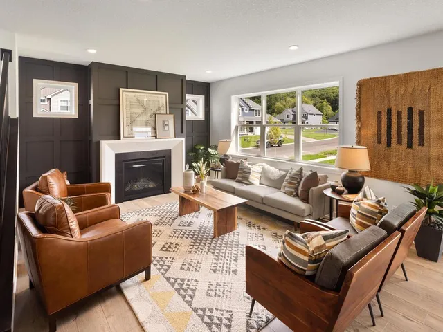 $709,990 | 7696 Waverly Avenue, Shakopee, MN 55379