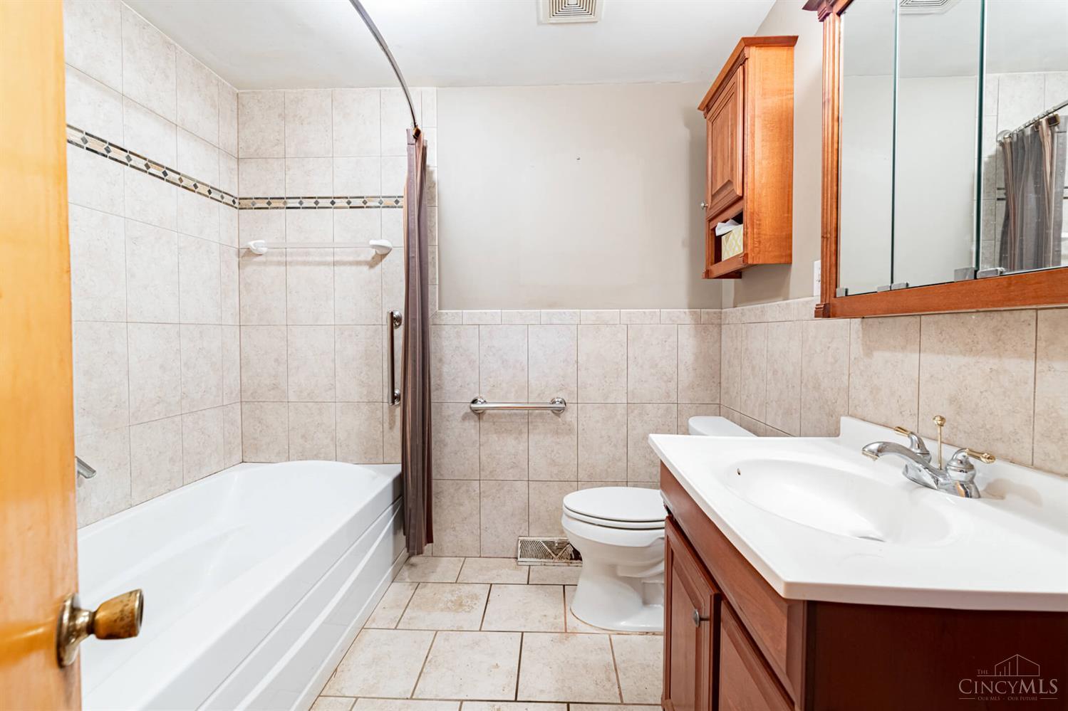 6766 Manchester Road Middletown, OH 45042 - Photo 9 of 32 Gallery Image 9