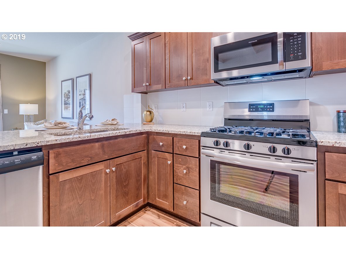 15614 Northwest Brugger Road Portland, OR 97229 - Photo 11 of 32 Gallery Image 11