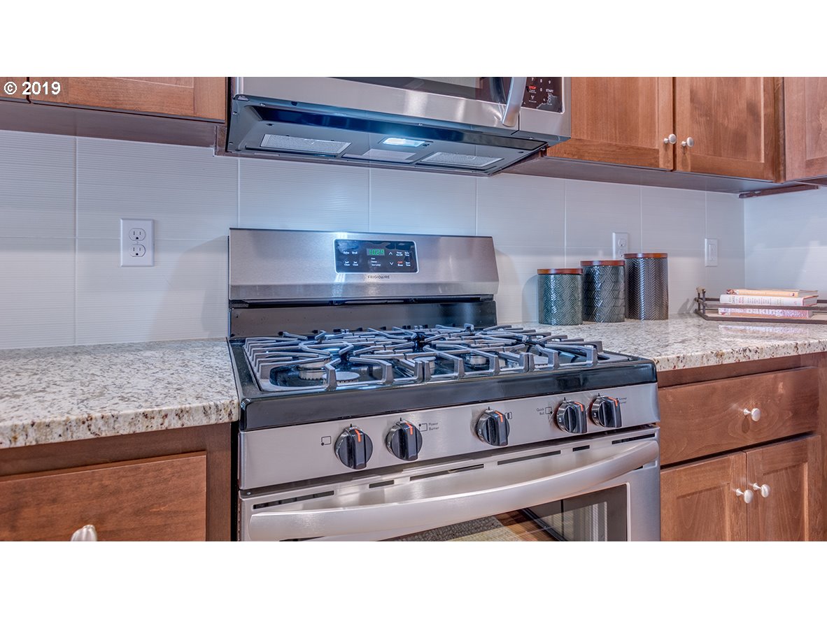 15614 Northwest Brugger Road Portland, OR 97229 - Photo 12 of 32 Gallery Image 12