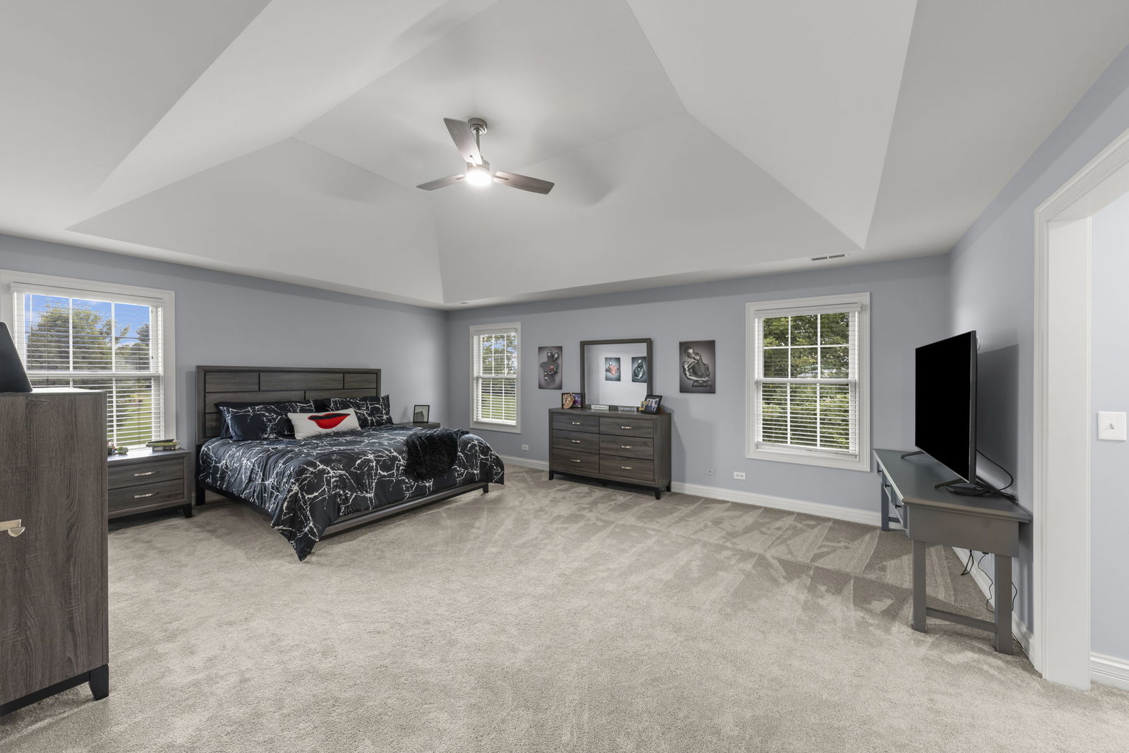 5085 Half Round Road Oswego, IL 60543 - Photo 18 of 46 Gallery Image 18