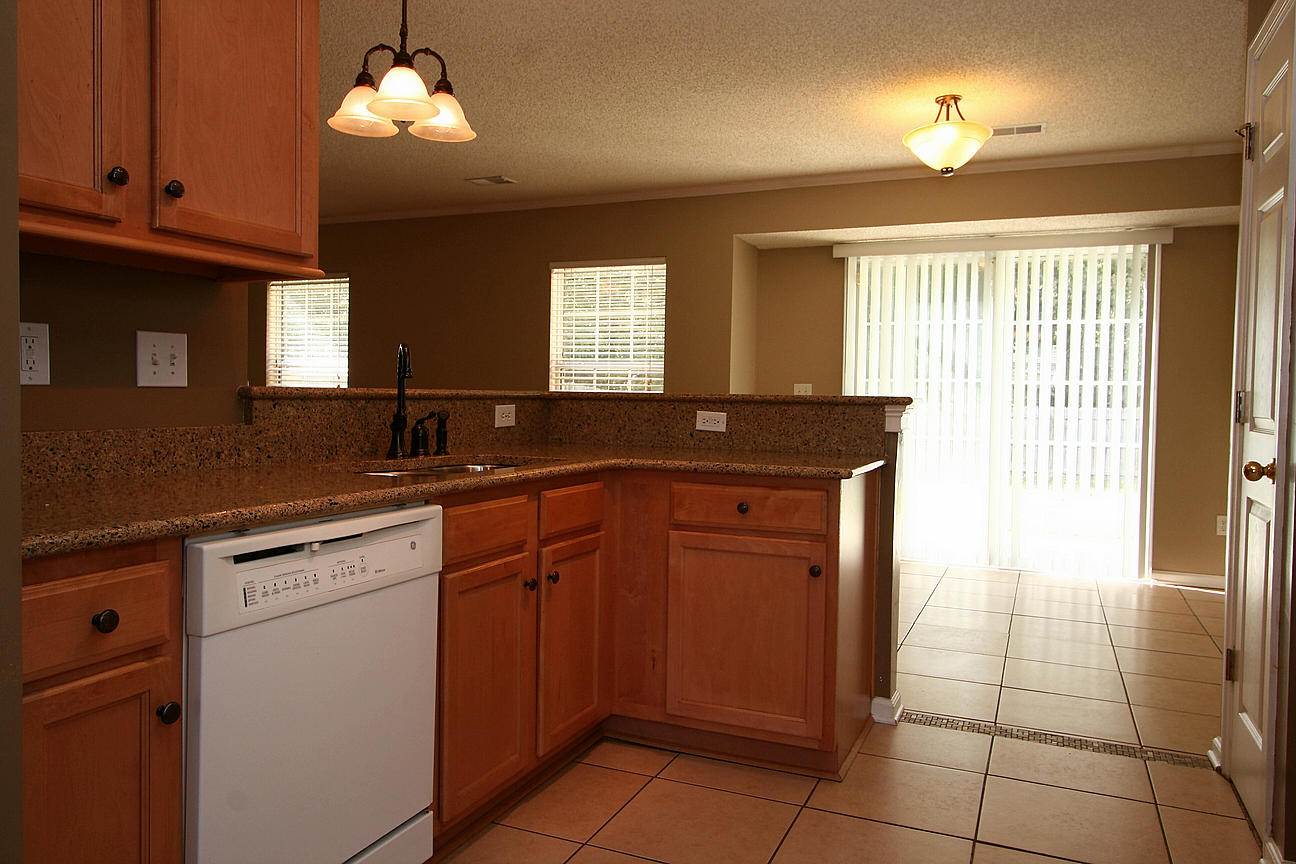 310 Eagle Ridge Road Summerville, SC 29485 - Photo 10 of 26 IMG_4129
