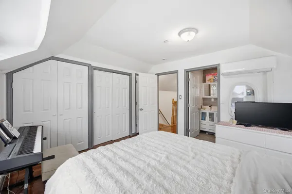 $885,000 | 1785 Patterson Avenue | Harding Park