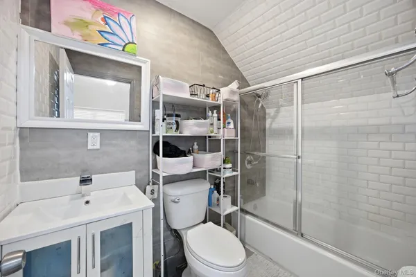 $885,000 | 1785 Patterson Avenue | Harding Park