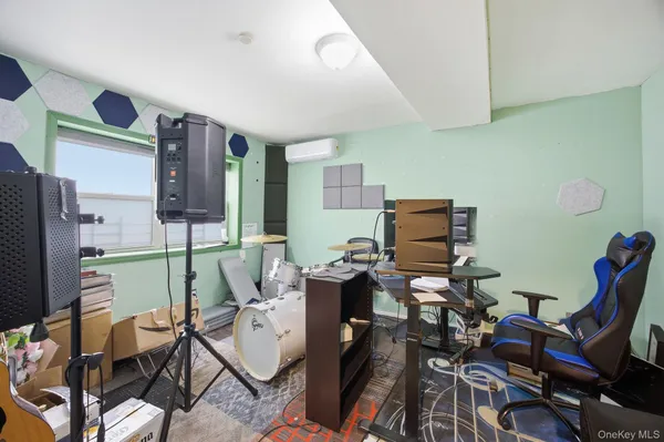 $885,000 | 1785 Patterson Avenue | Harding Park