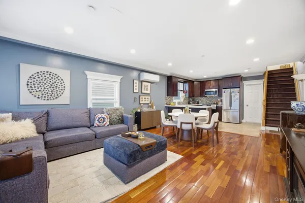 $885,000 | 1785 Patterson Avenue | Harding Park