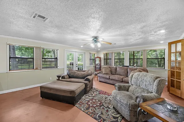 $405,000 | 16155 County Road 946, Brazoria, TX 77422