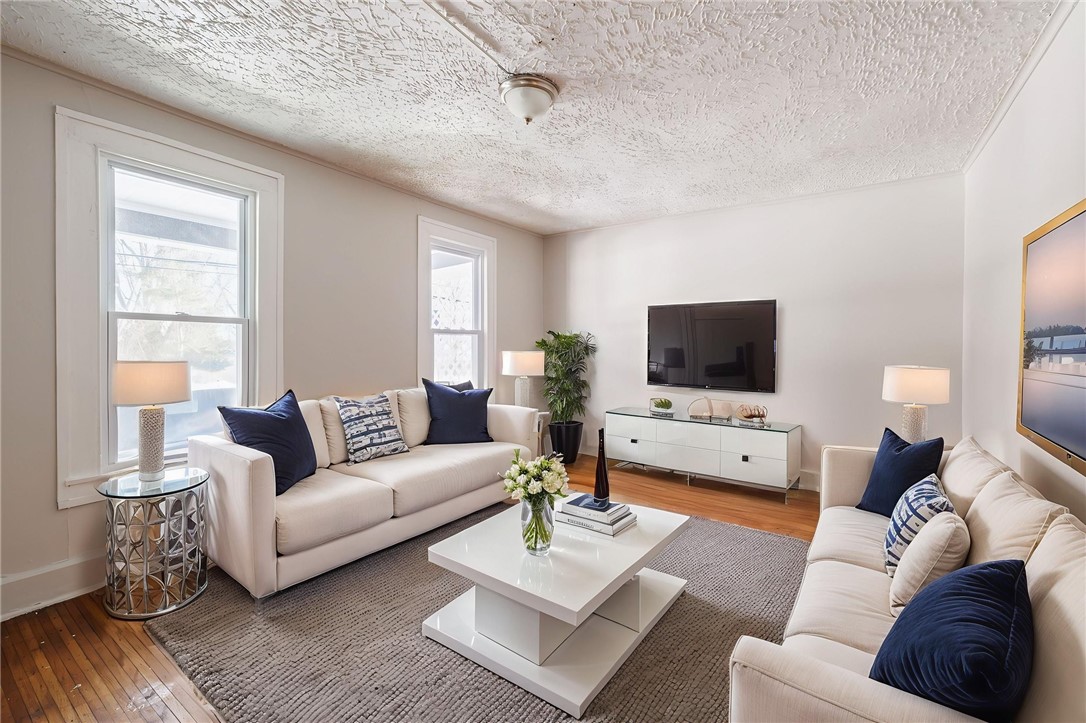 90 Cottage Street Rochester, NY 14608 - Photo 4 of 26