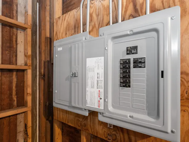 $489,900 | 8409 South Burley Avenue, Chicago, IL 60617